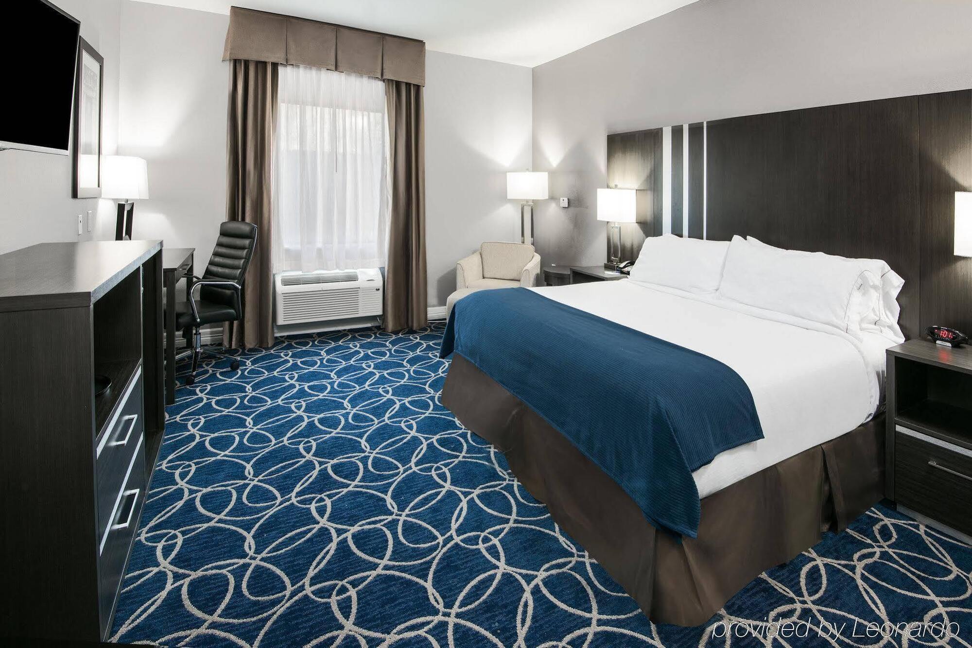 Holiday Inn Express And Suites Houston North - Iah Area By Ihg Extérieur photo