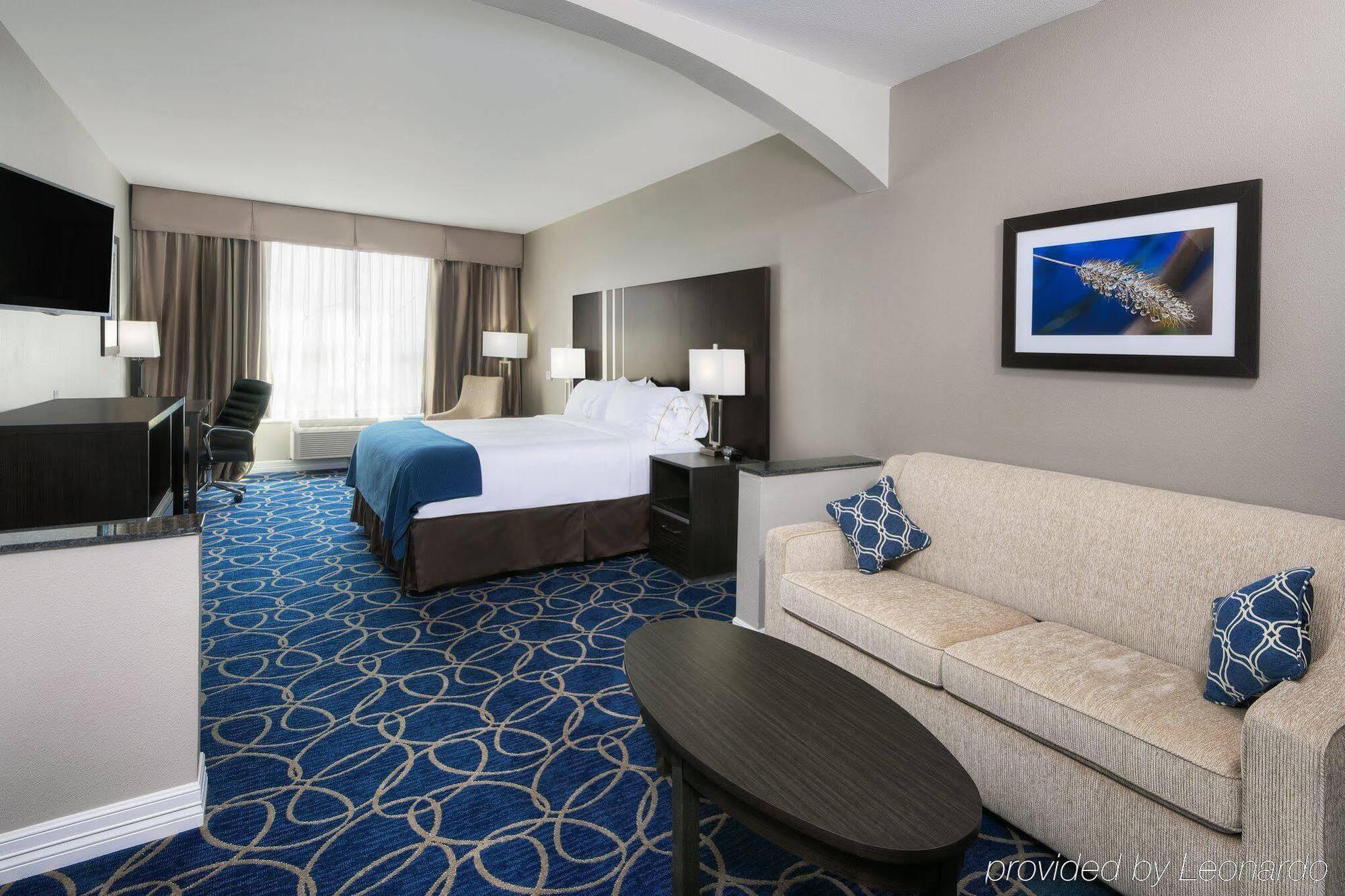 Holiday Inn Express And Suites Houston North - Iah Area By Ihg Extérieur photo